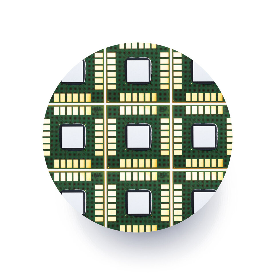 multiple flip chip components close up 