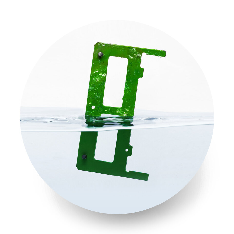 pallet before and after cleaning chemistry inside tank 